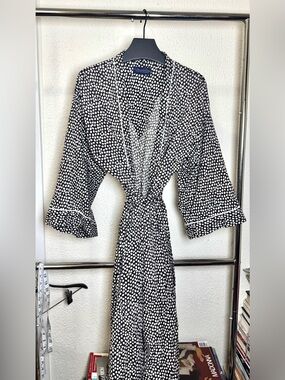 Oscar de la Renta Loungewear Polka Dot Wrap Robe Black White